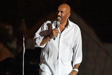 Harvey in his early stages of acting. (http://www.thewrap.com/steve-harvey-asian-jokes-ap (The Wrap))